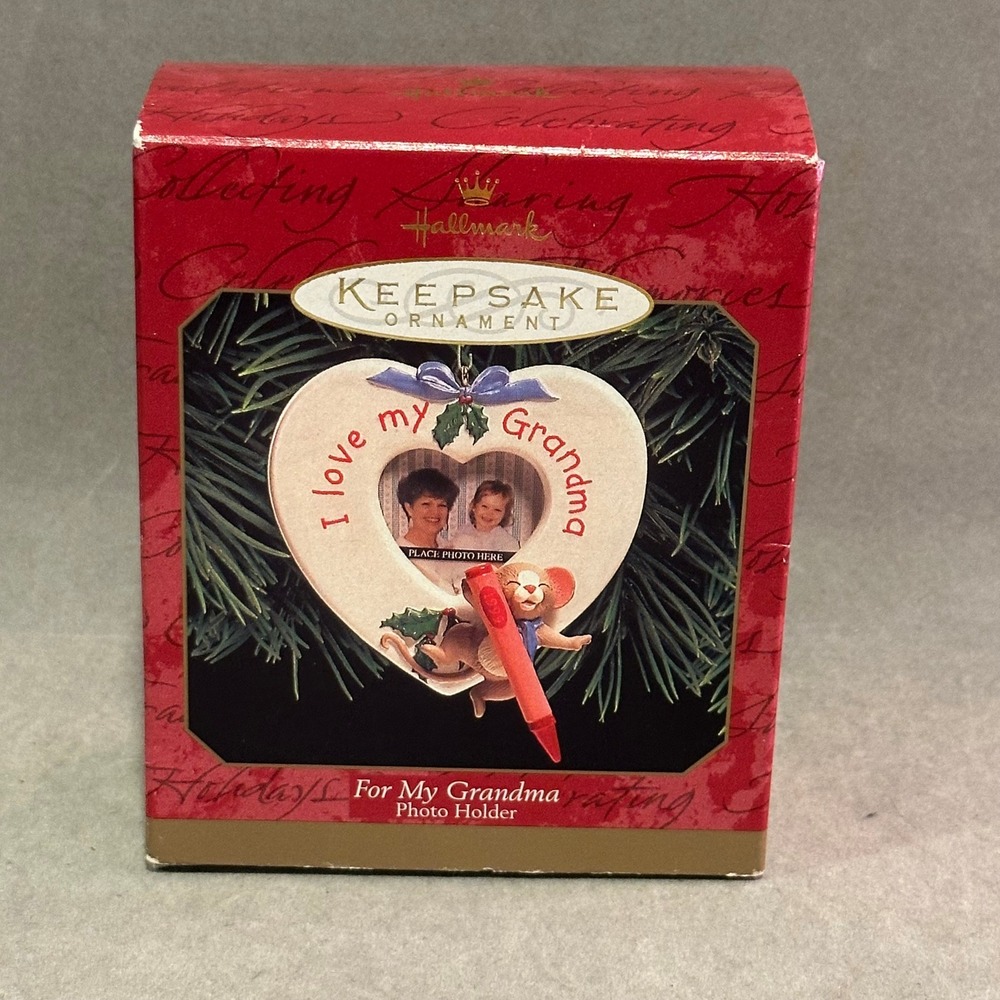 Hallmark Keepsake Ornament 1999 For My Grandma Photo Holder Heart Mouse QX6447